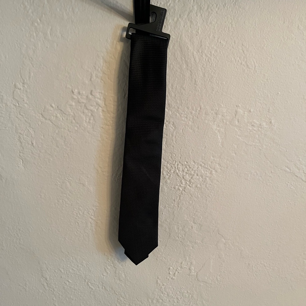 Express gray tie NEW